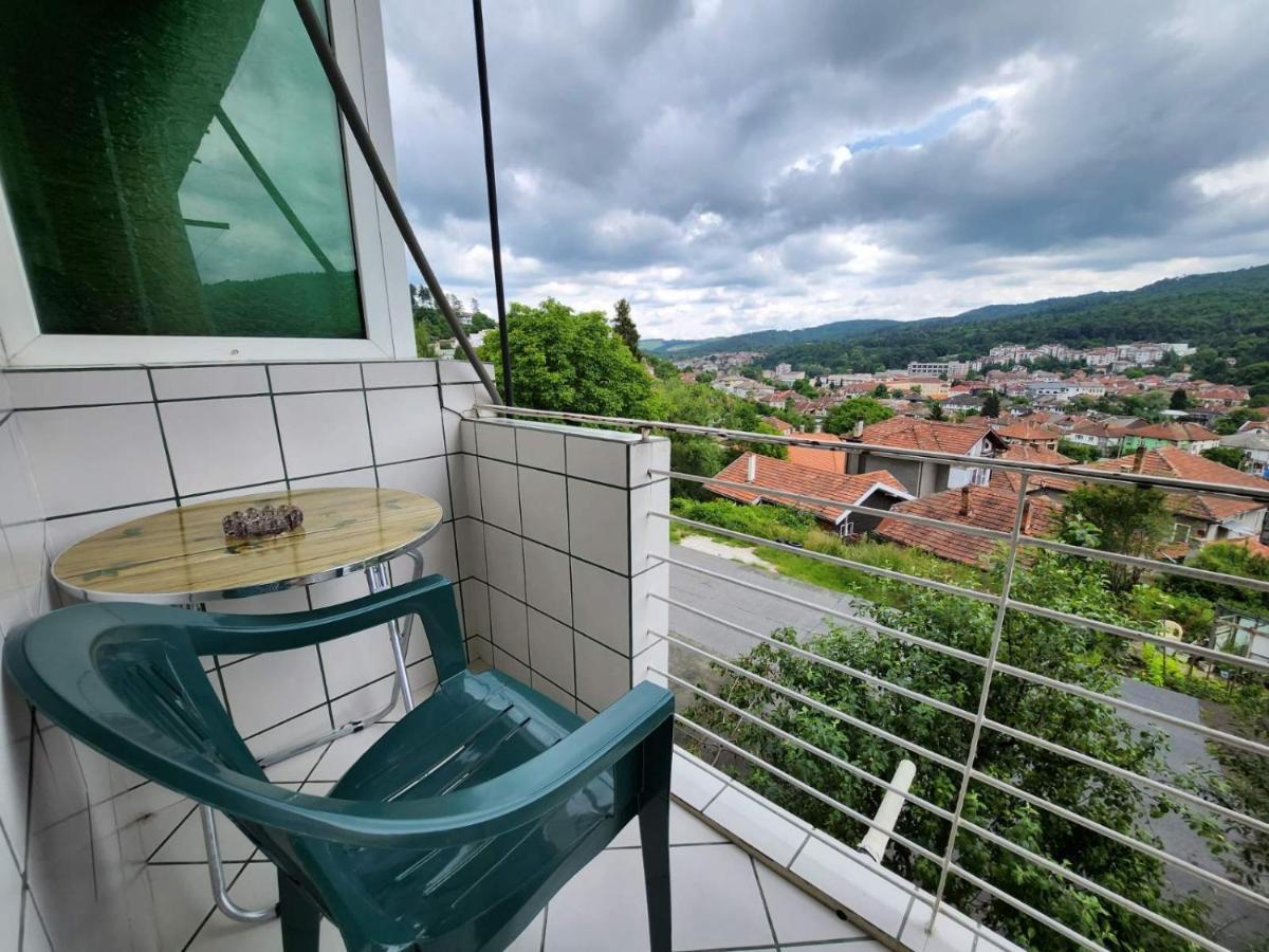 Апартамент Панорамна Гледка Tryavna Exterior photo